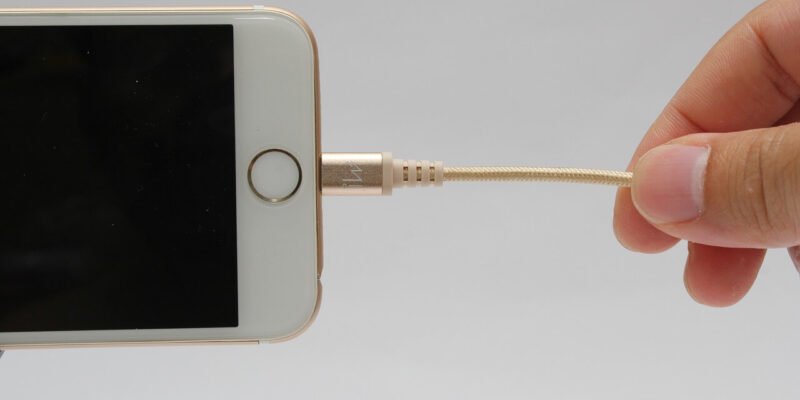 iphone-1702711_1280(1)